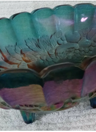 Glass fruit bowl